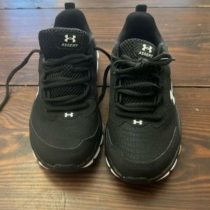 Boy’s Under Armour Assert Sneakers